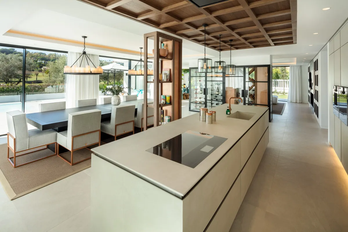 745f5469-a548-40ce-a856-e6feb2008b82