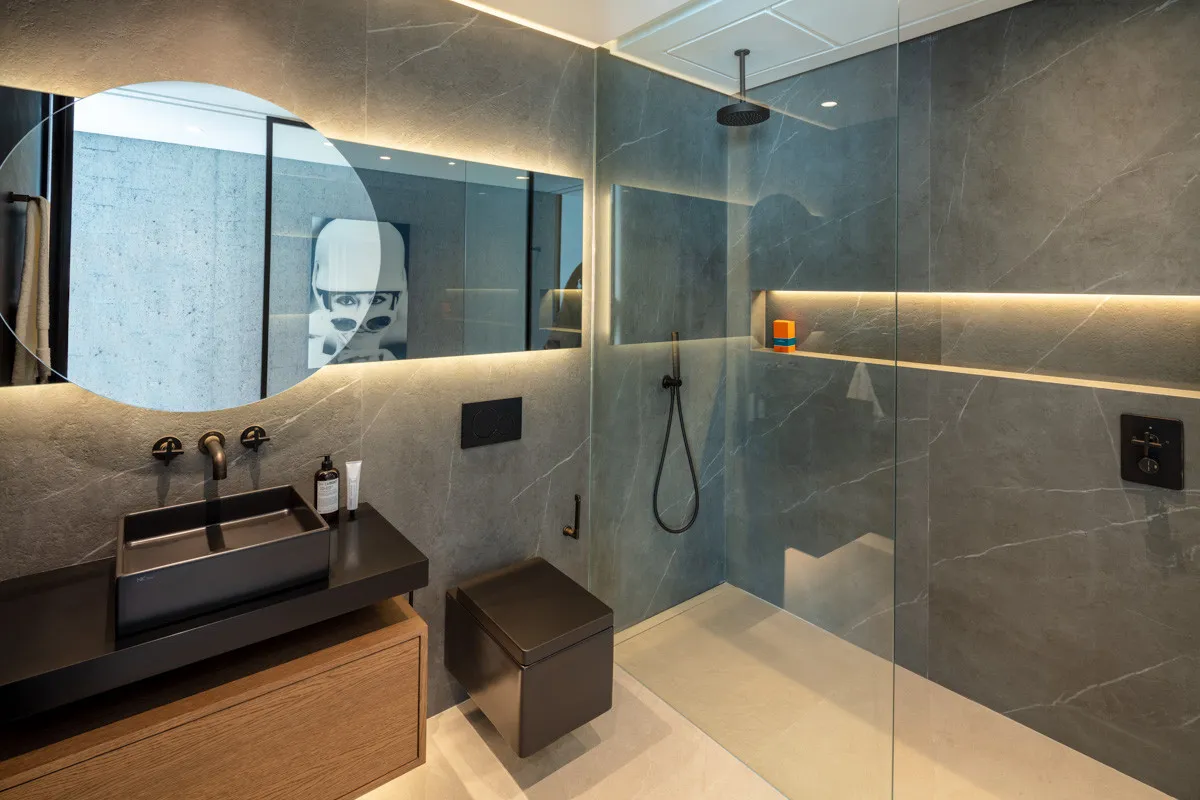 ce22f234-27e5-4386-8a87-5a00e9389459