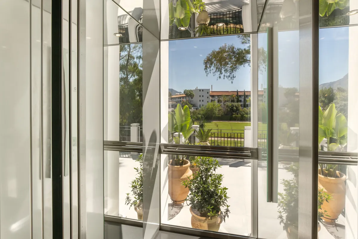 1b656044-3f4f-4ea1-b0dd-abc05f5ae921