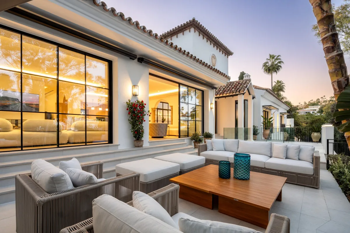 413ef6a7-b941-4104-bfa7-643743580919