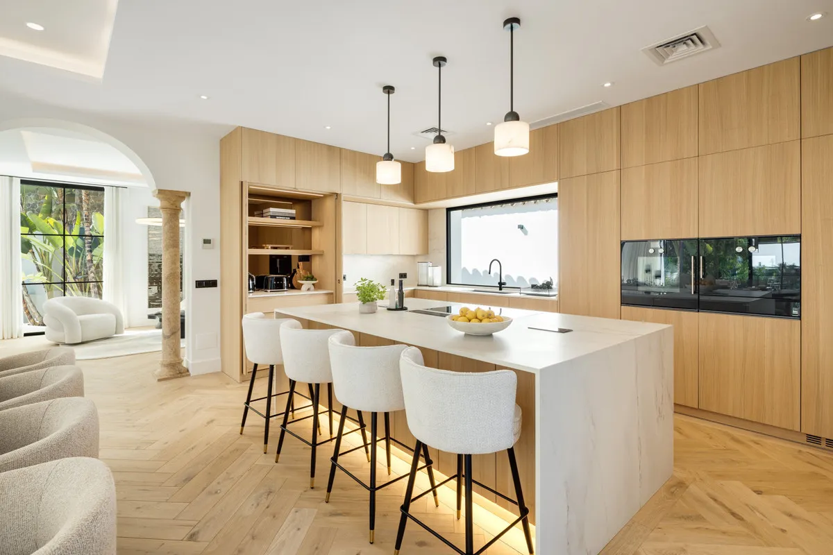 56fffeb9-08d2-4fc1-bd03-11bebaa7f086