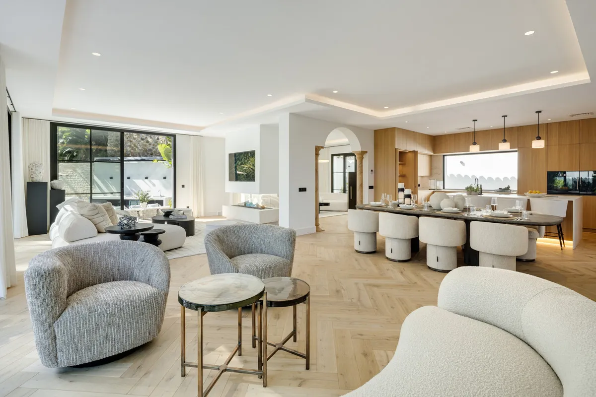 e05d43c8-0f22-4767-862f-0db15c92c609