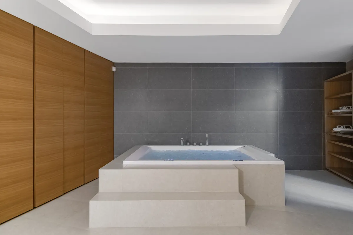 a79b79b6-4983-48e1-8e84-b3faf68030d4