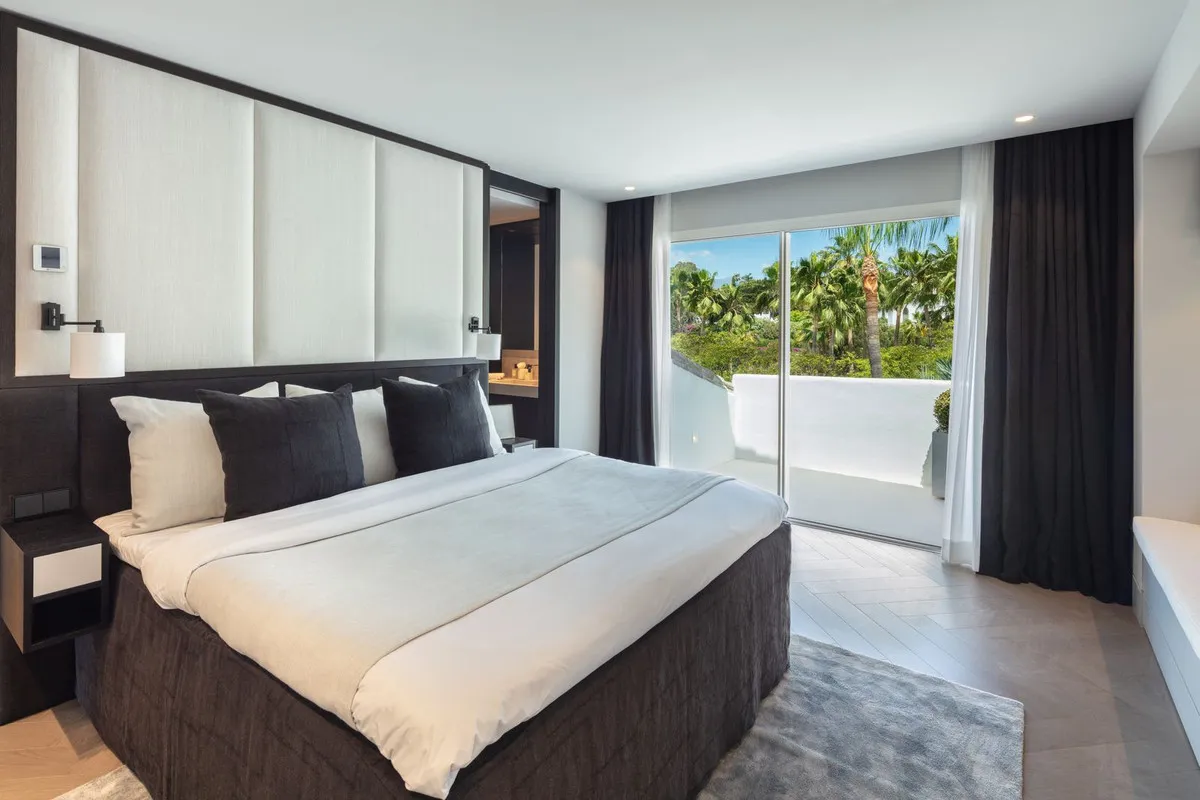 488e52ff-8609-40ba-8e60-8e1bd56b612e