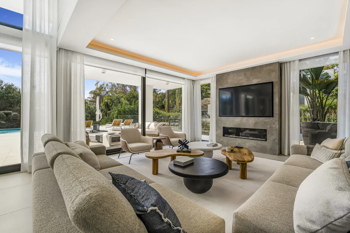 e456e1da-be9b-42aa-8289-14ee35c3307a