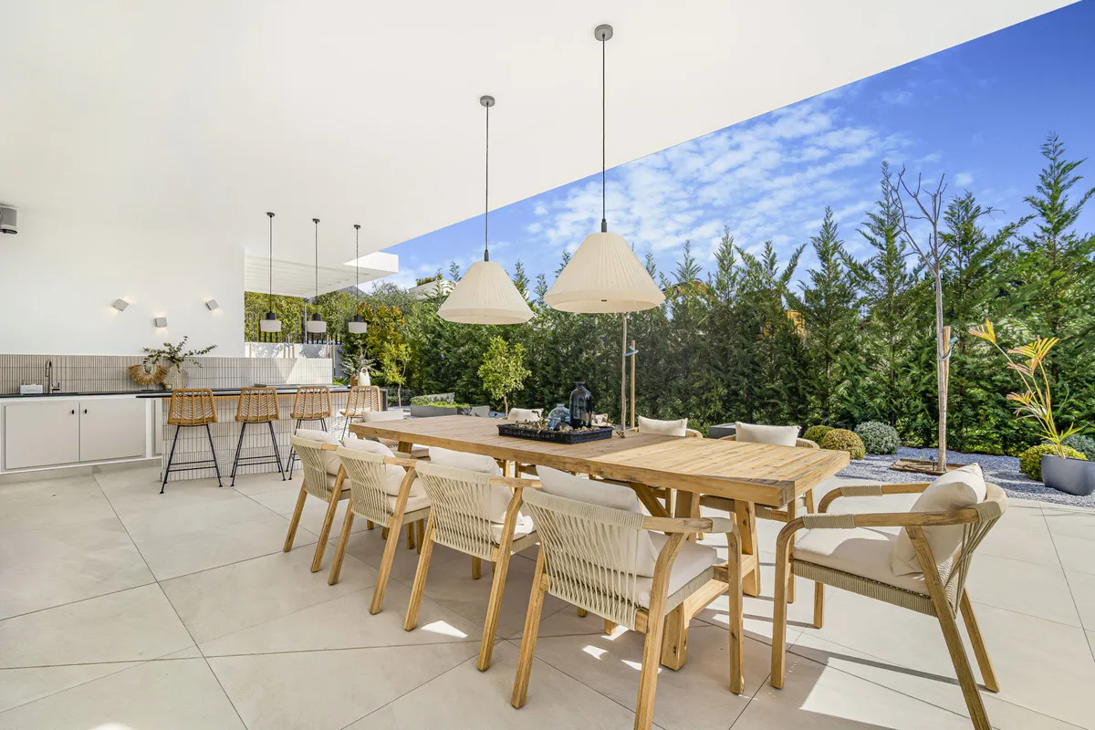 f37f0188-54b0-4955-a15d-87210591982d