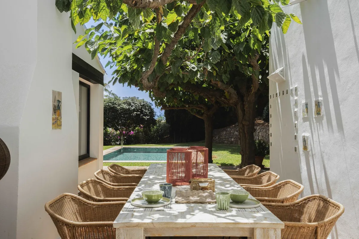 5d279b8f-f69b-48ec-8234-30ae7ada59c3