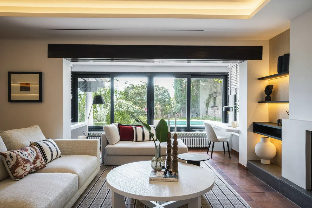 de82be02-686c-4893-8f35-449a0a1278d1