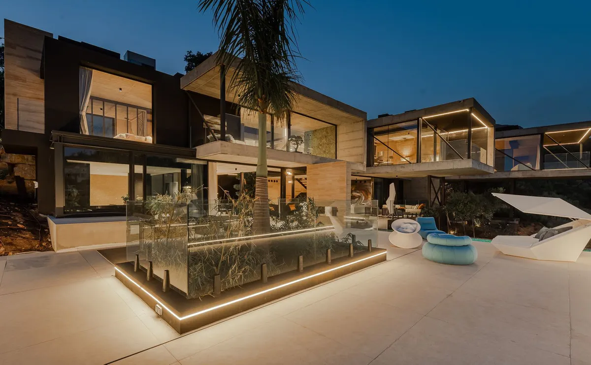 0d402872-d1f5-4a24-8fdb-a641427ec056