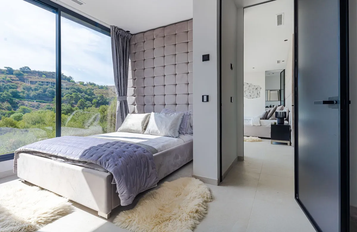 2e600a90-a047-4f1c-9f7e-5880dd5fc89a