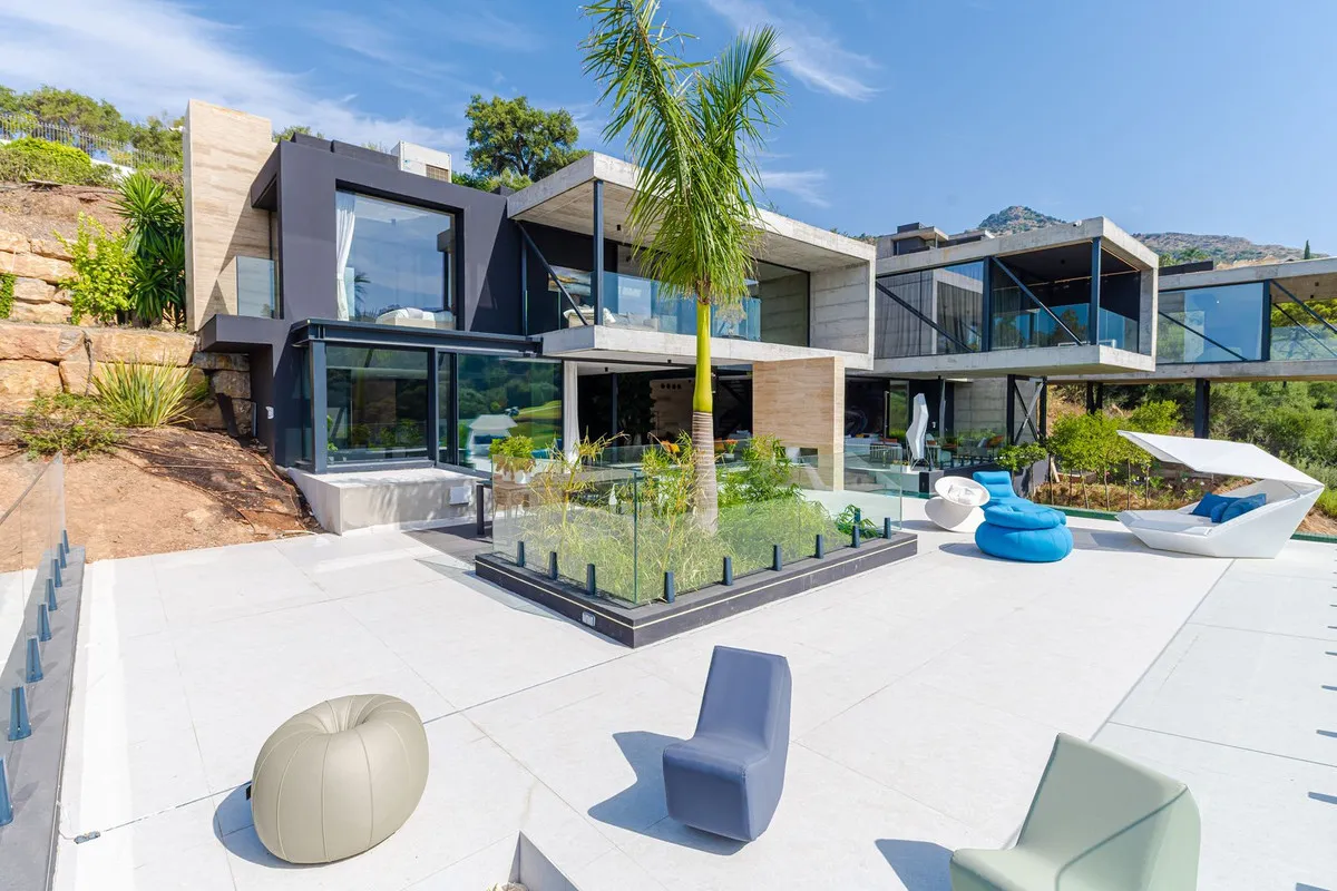 4d8f4086-020f-4300-928b-fc1e0e67b7fb