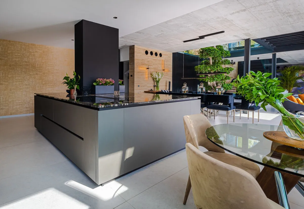 9cc90ff7-d995-4f59-8ef0-eda26cc49f3a