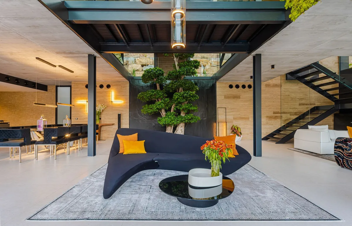 b302c766-79d7-43e0-a6d5-73be20321e4d