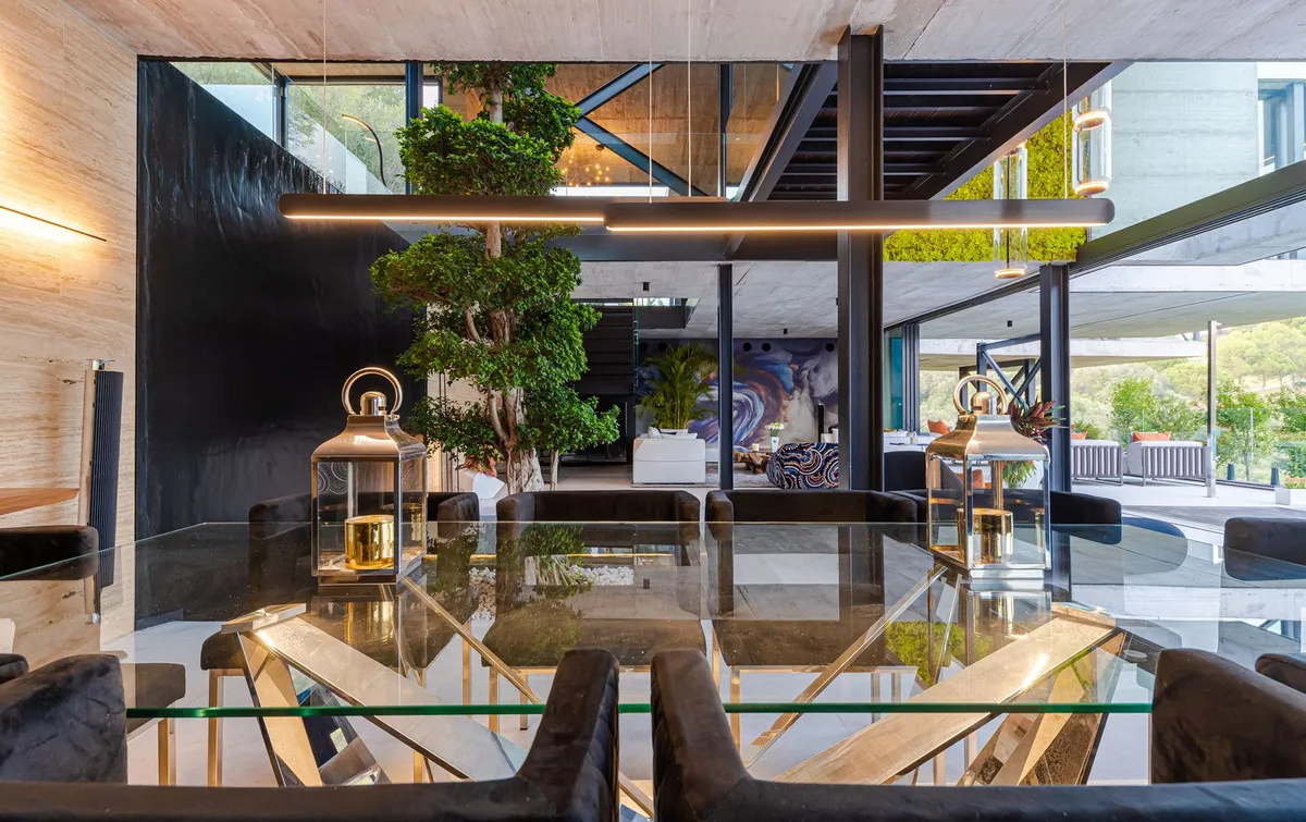 b7c91da4-e4fd-4081-8880-27f2cd976131