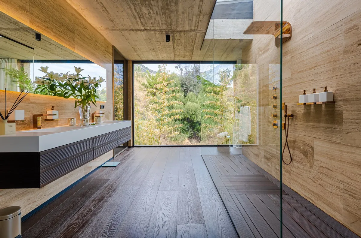 deb2372b-4e1f-416e-a61a-db970001b7da