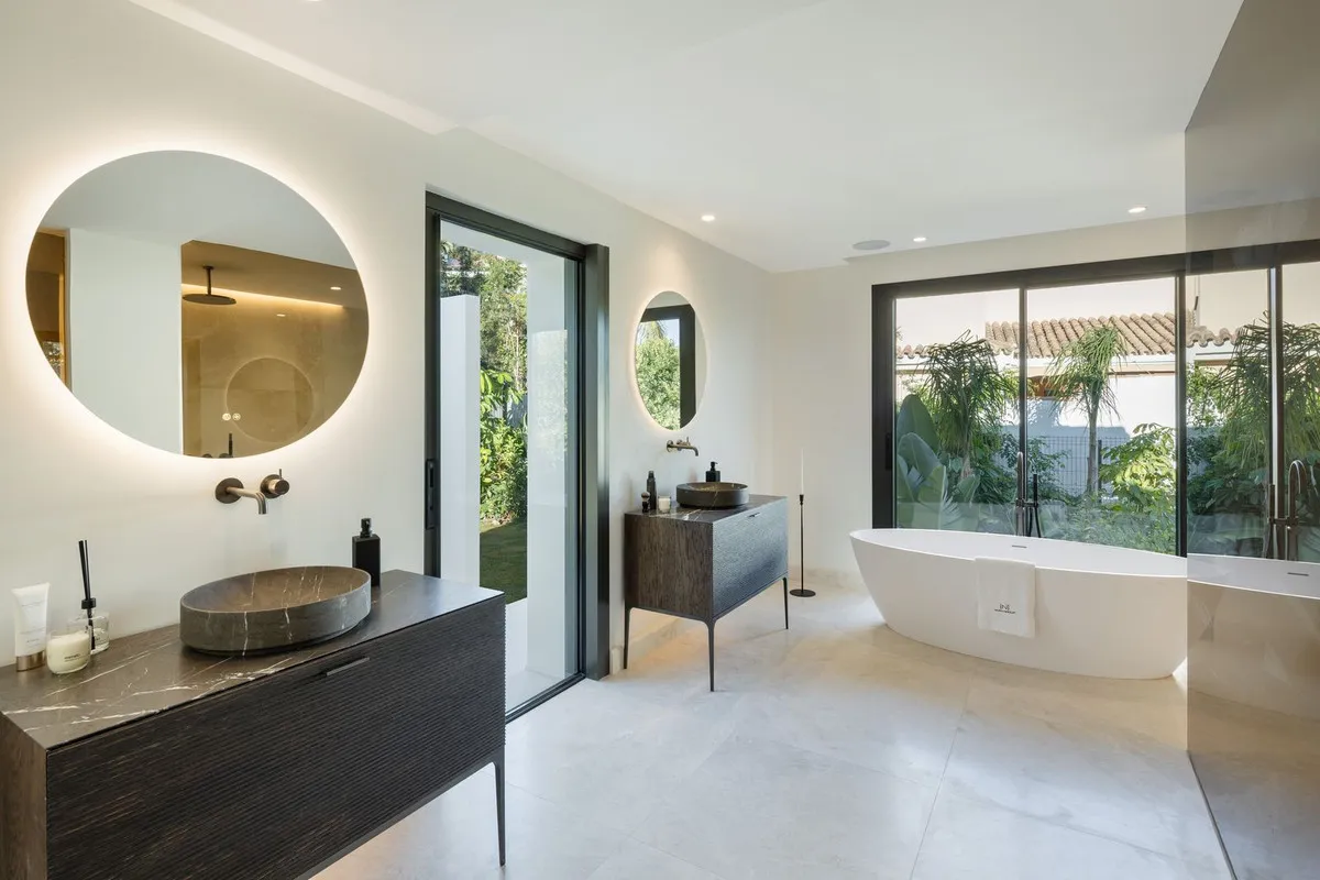 936f69d4-8ba7-4364-826c-aabaeabf7000