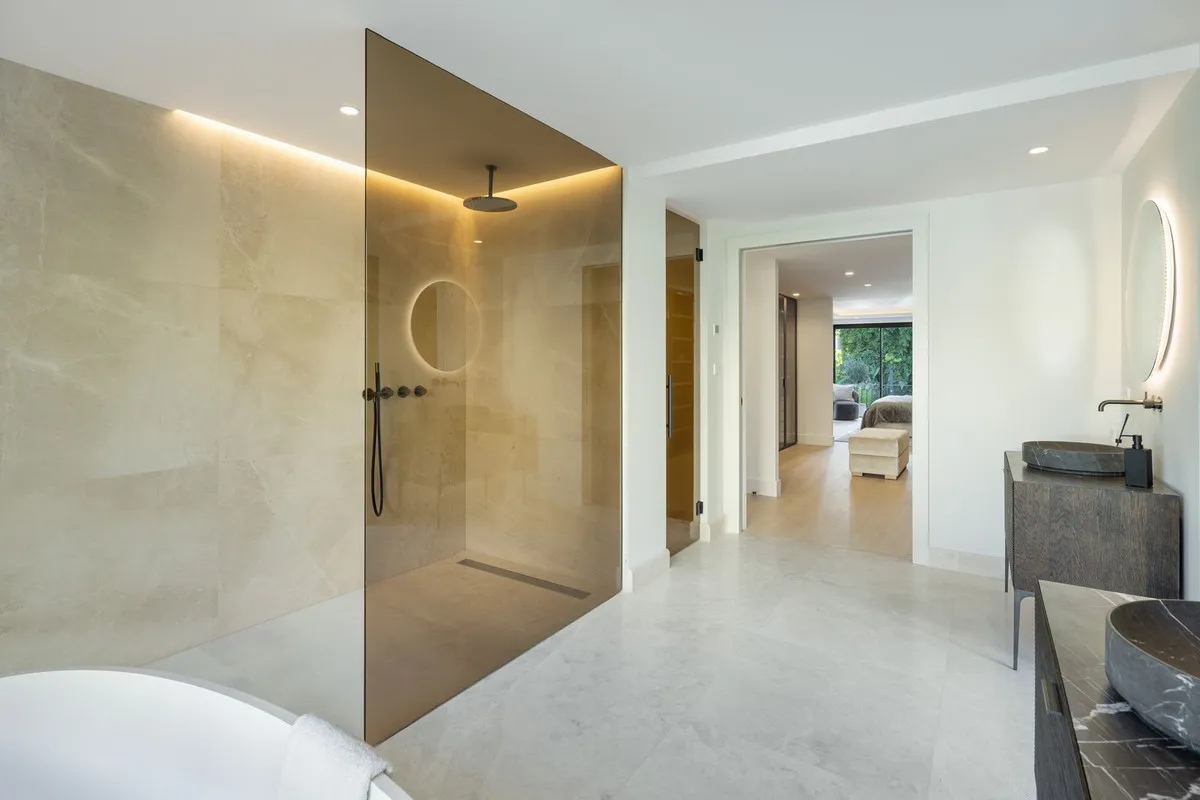 cd426ebb-2984-43fd-95d8-85e4a99a785d