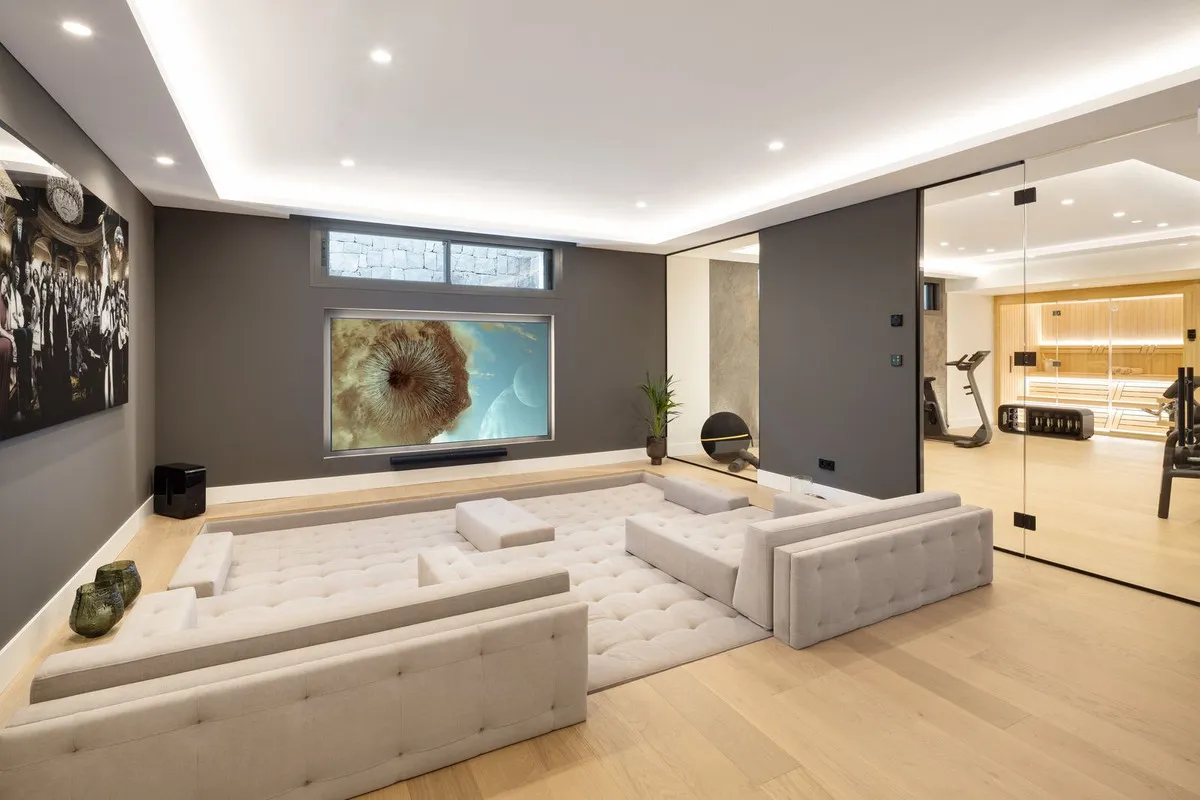 da804b30-70d4-4084-be39-97fce6ba87ed