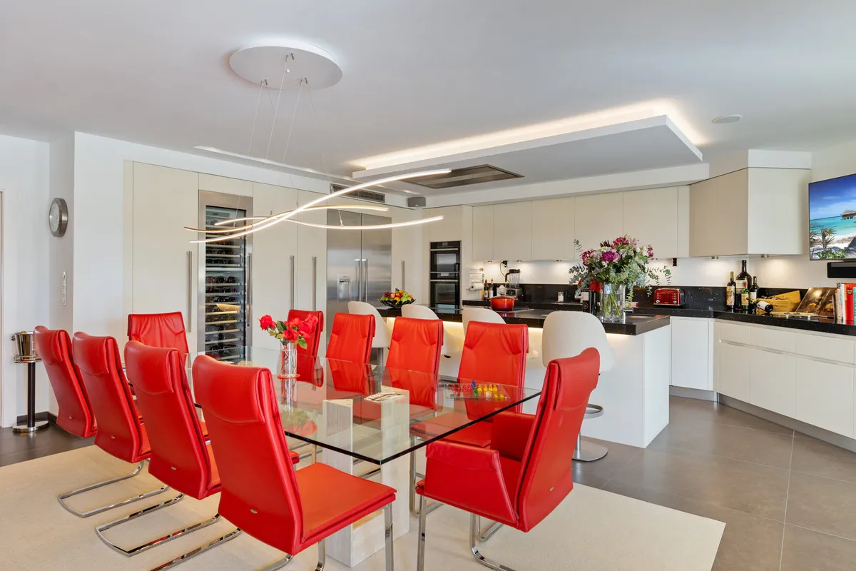 763dda6d-8a3e-44db-946a-725e33ad12c7