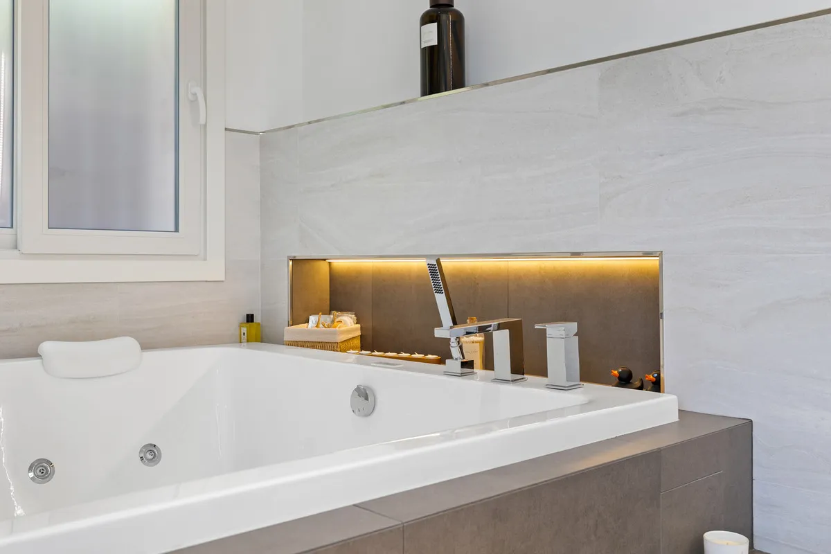 87d37041-0c17-4664-a1ae-d8a017783278