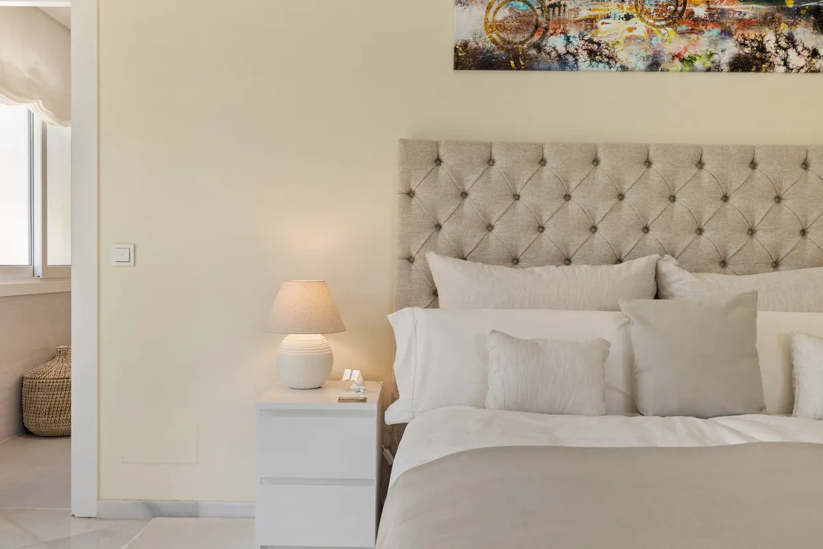 aa6d271c-307e-4345-a34a-09f2ac63abfb