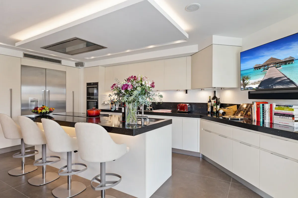 b4a54d10-9e5b-4dbb-8aac-ae1528787dc5