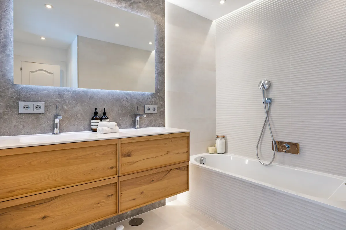 b95acf53-ca50-48f8-912f-308c9c59903e