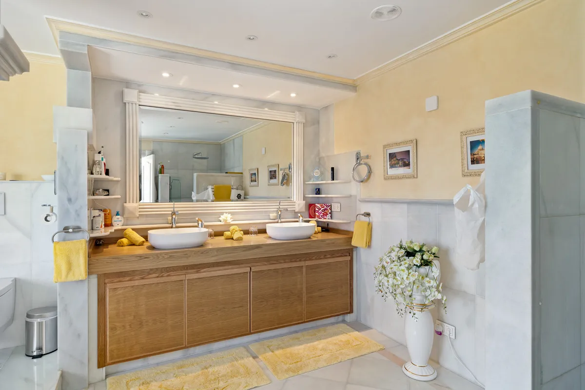 ced183bc-c87c-4792-8a00-4656ad6c6c16