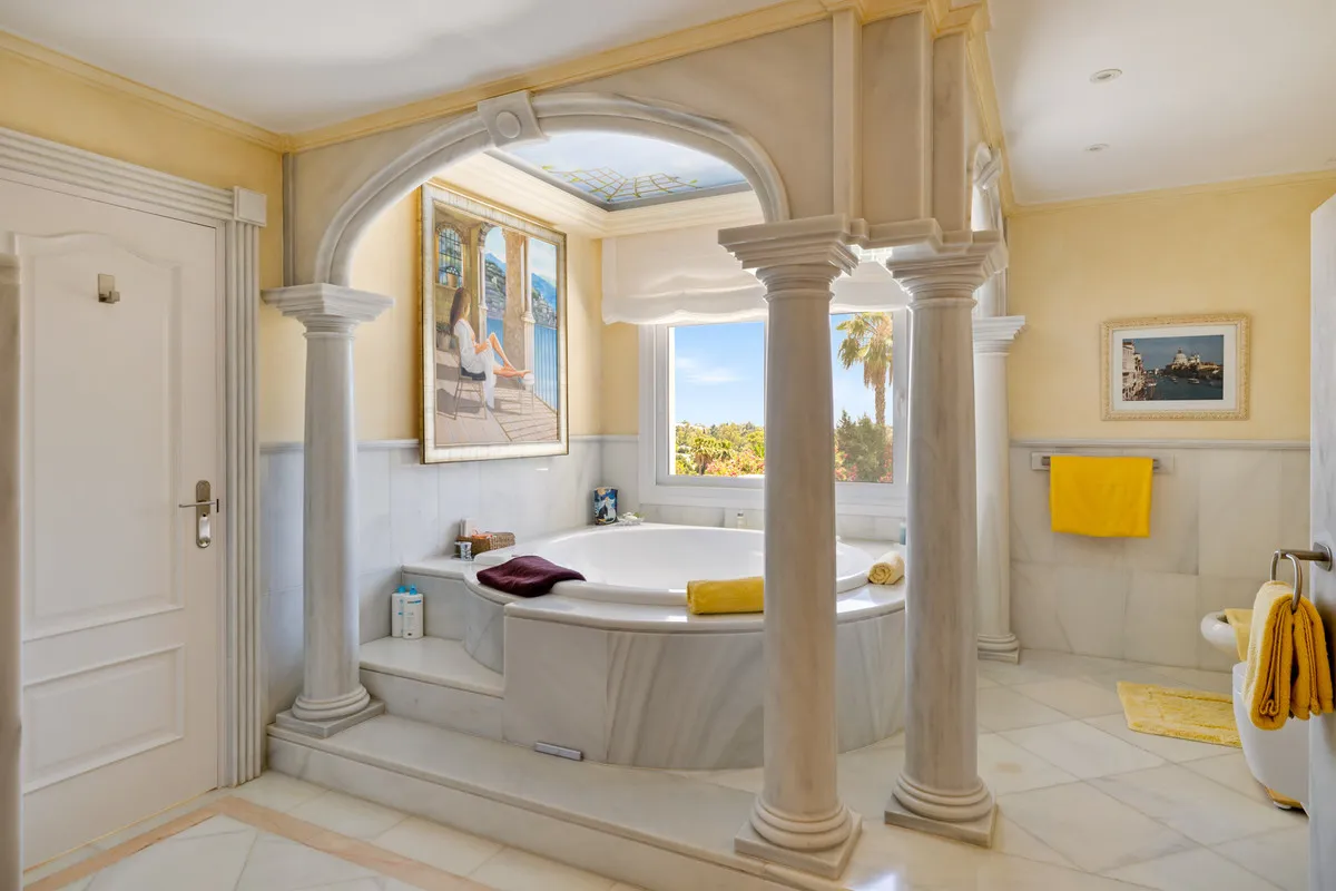 d052a0f7-9055-4805-a010-cf7a191b7bba