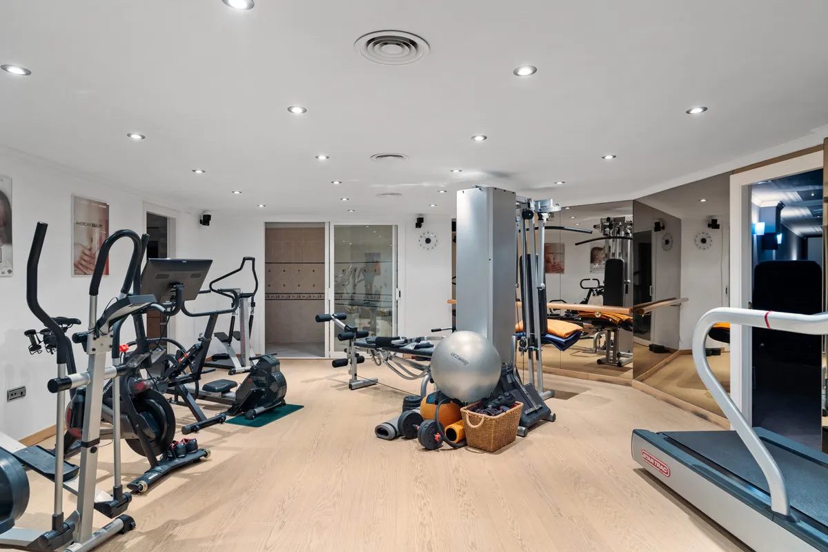 dea13a96-2b14-4c55-af67-482a442b5a2d