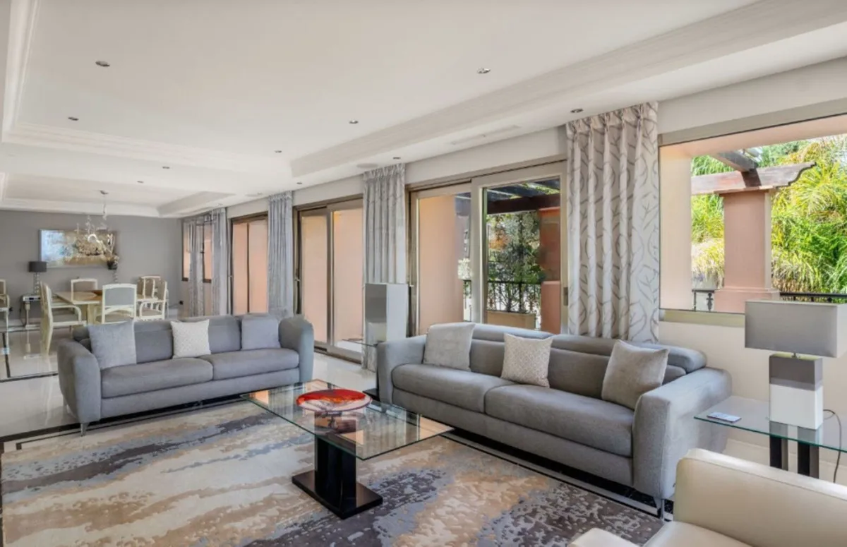 c490f104-d4e5-414f-ae27-7d8f0349b6ff