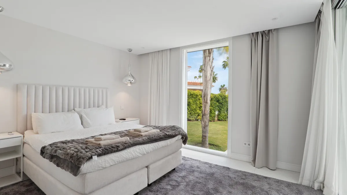 0241968e-396a-42c9-9d69-b699cd695cc5