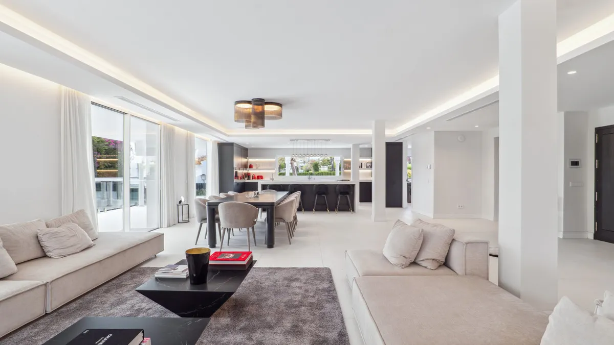 08c7bcfb-6f40-429c-8923-c7424c173ceb