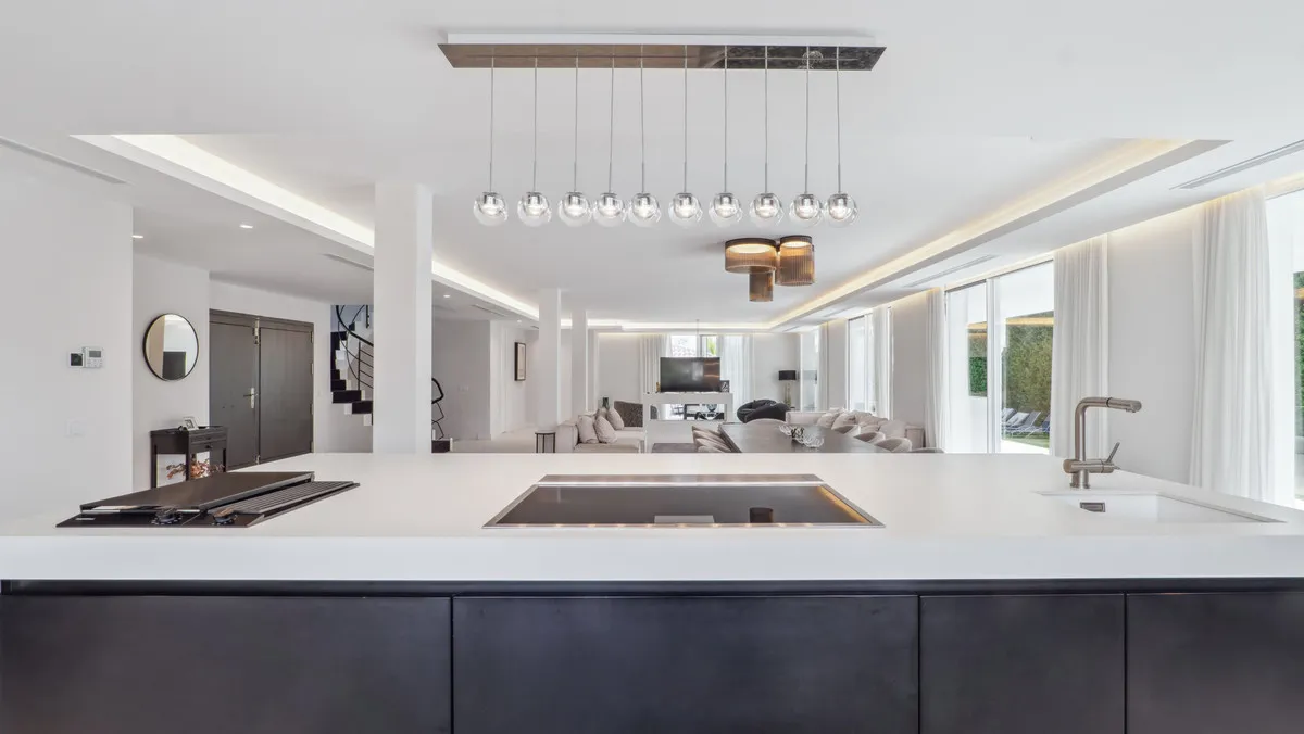 83ea15df-6dcc-4add-bea9-c78a9423fbd0