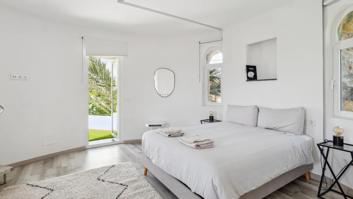 9741edf2-3add-44dc-b09b-92aae0aa0d20