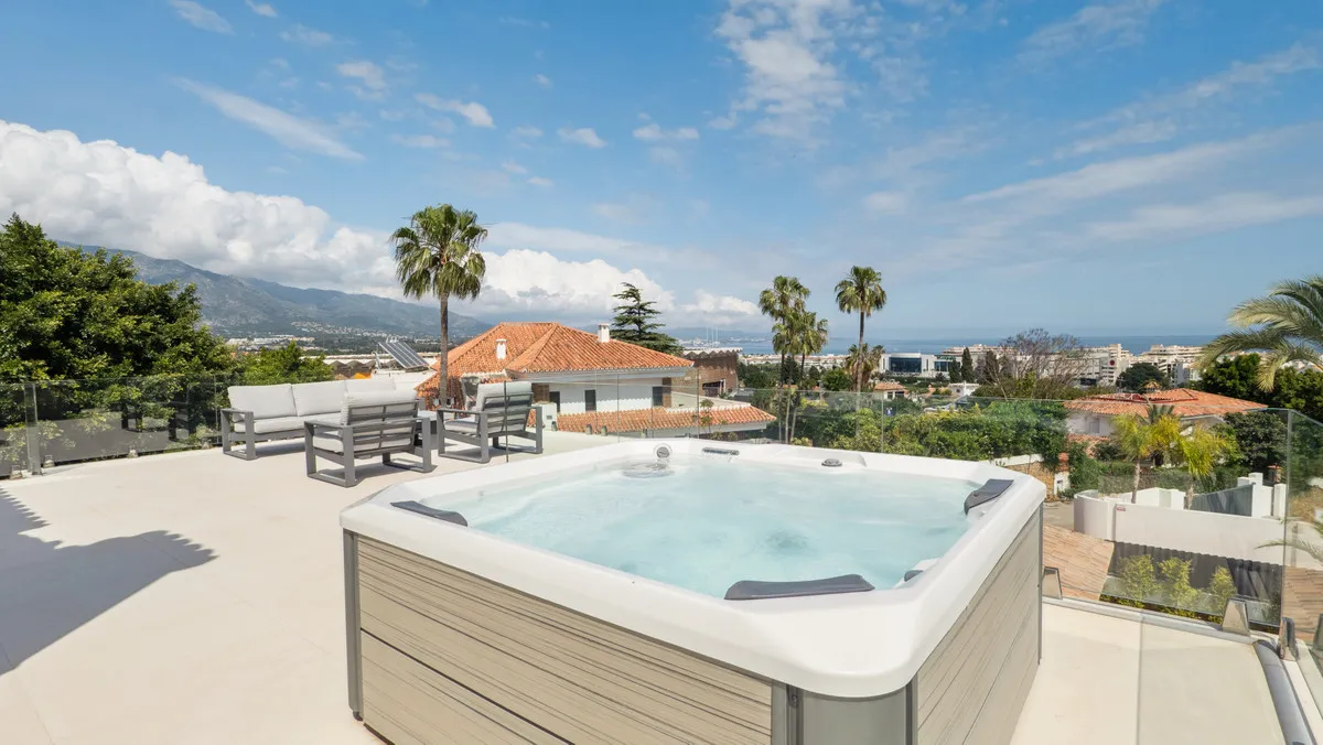 dc5ba9ae-c645-433f-8ec9-7b834e0afa23