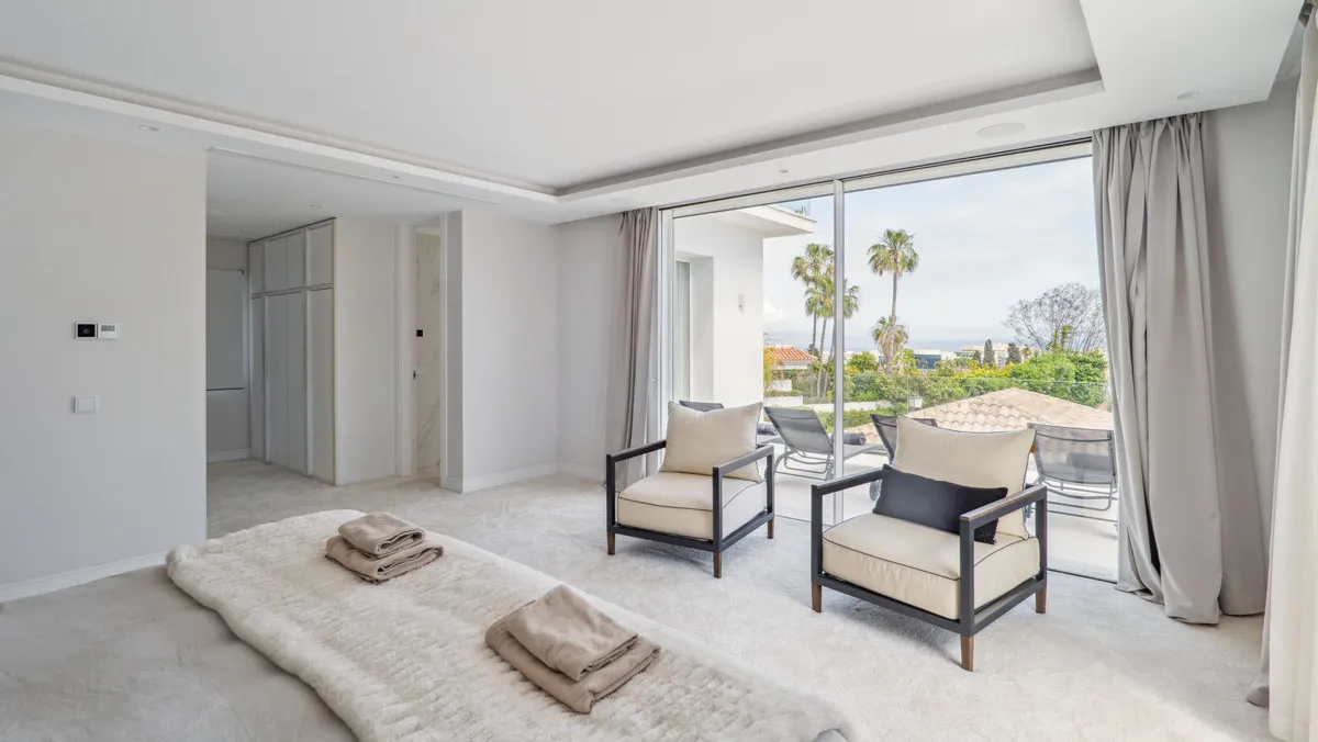 ee9f3ae8-d9ad-4044-9f7a-ea79db0628fe