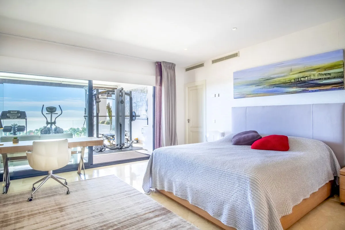 7a8b848b-9d5d-452b-a27b-2bdc9dd7c01d