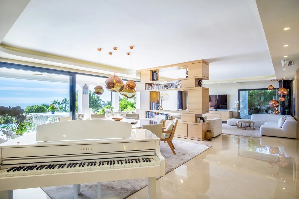 b9e38e25-74ce-4676-9cfd-298a4e293c2d