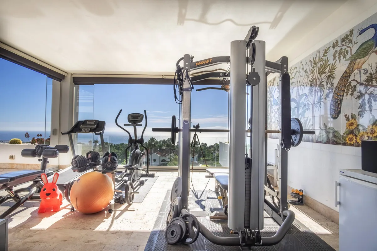 f9b4dbce-6ef2-4864-b89e-8abc9e5a63c5