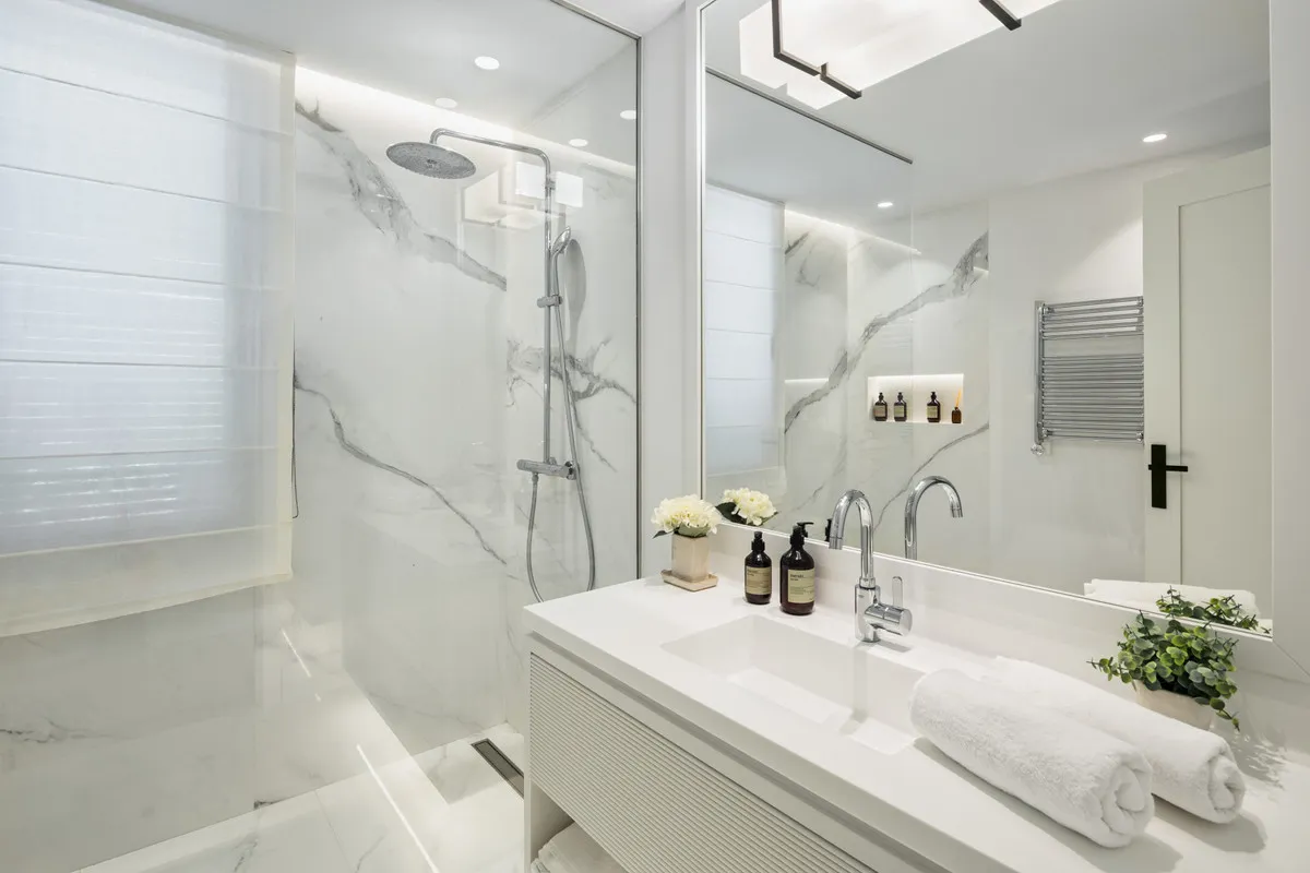 0d3a6691-bc0f-46a3-a813-d363a9208220