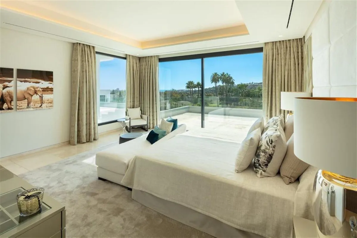 1ebc95bb-a3f0-43fb-b5ea-01aed865b34e