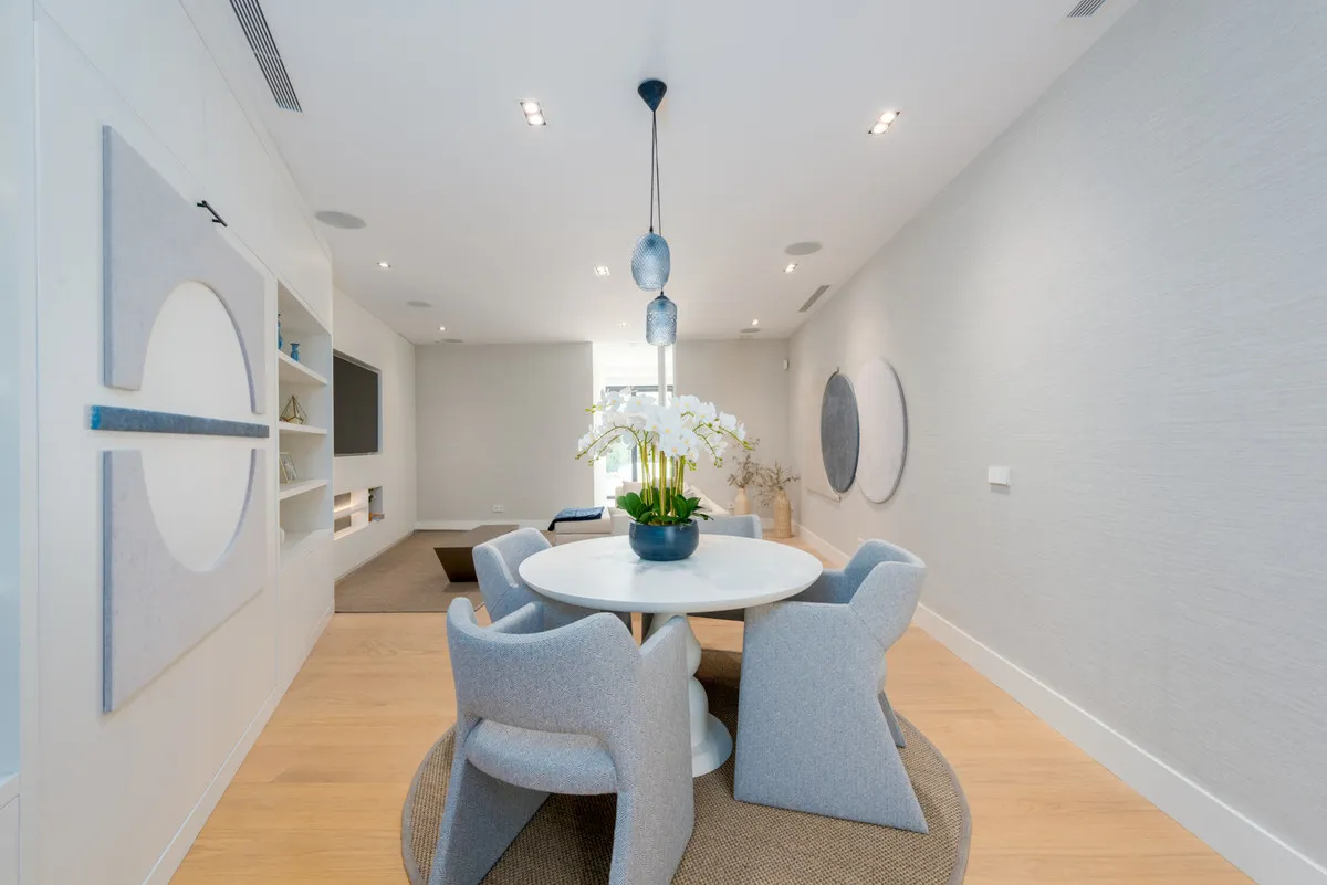 23897204-e247-453b-9ca5-614617a94171