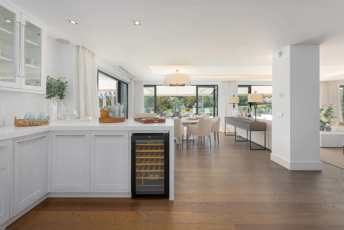 66f214fc-60aa-4a2b-933e-4afd516ec5b1