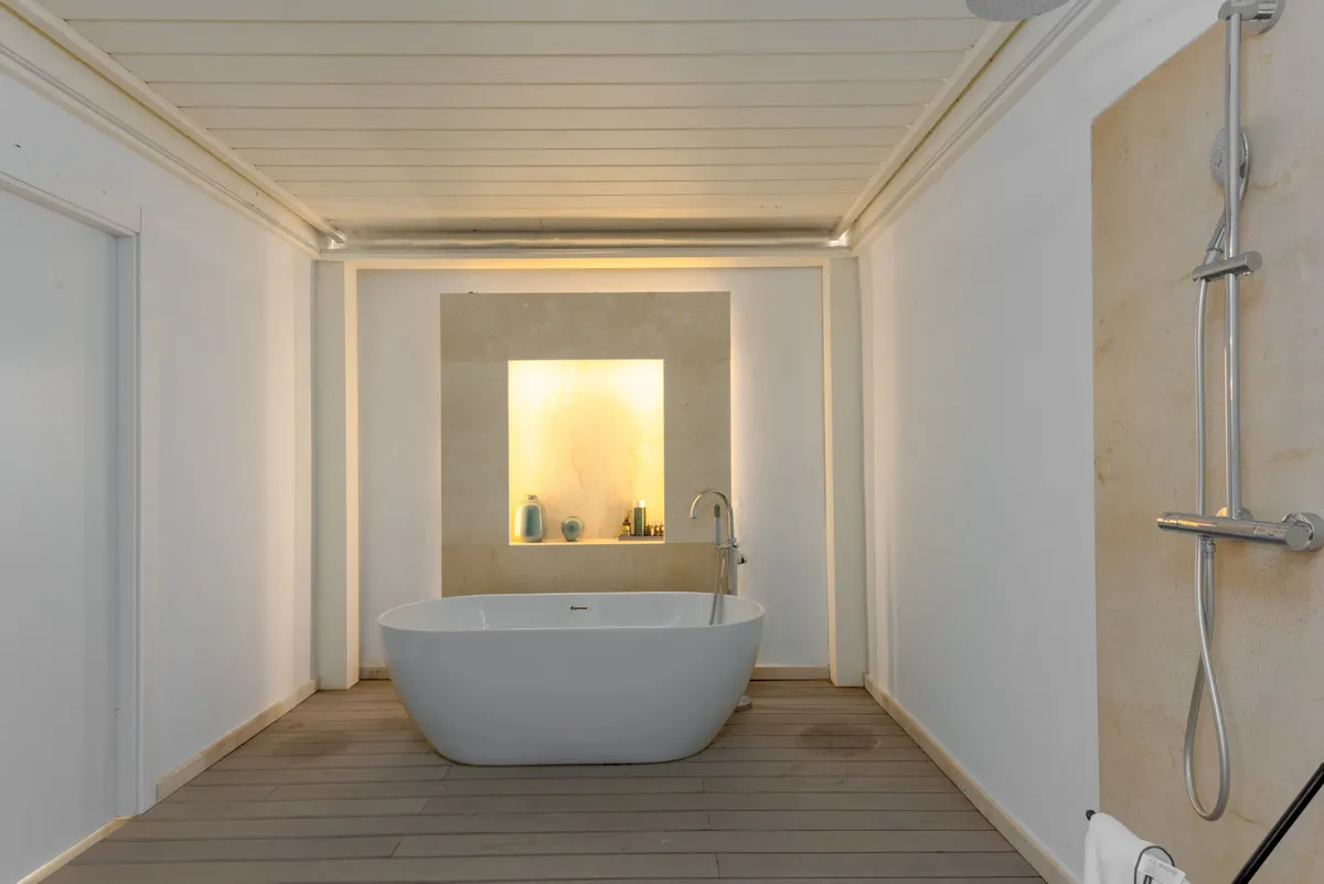 a659a492-27fc-48a7-b72e-166d086353df