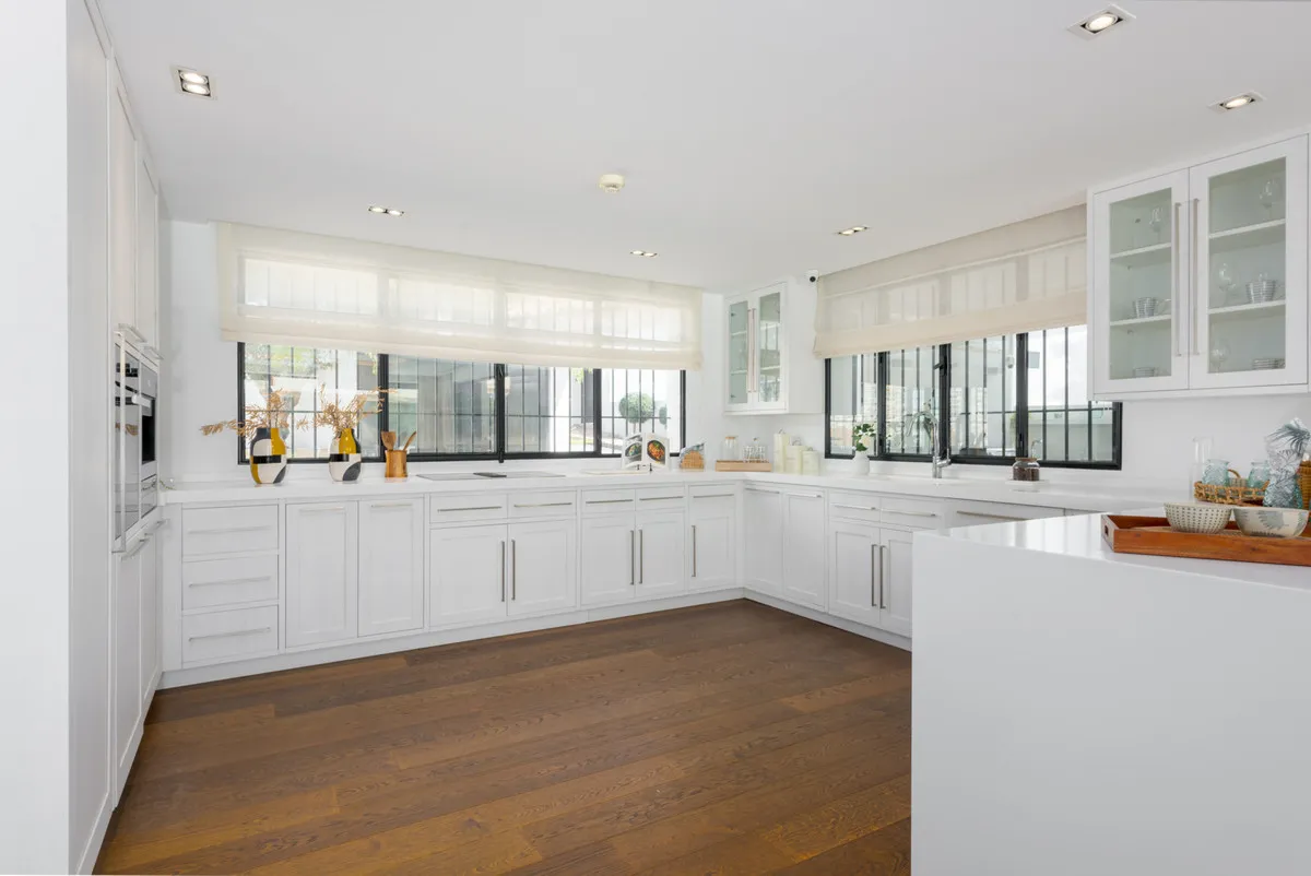 b08e942c-c2b6-42f3-9ffa-298d7afadc8e