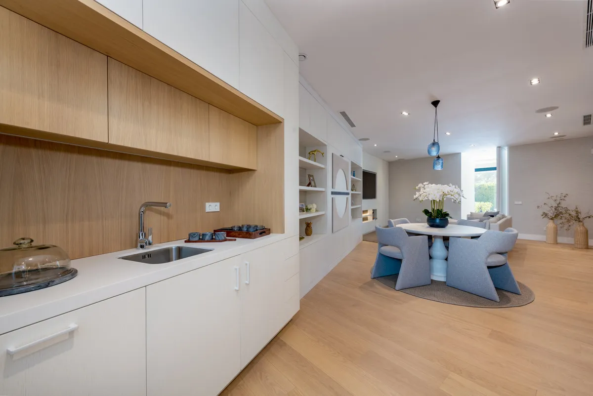 ccb2c750-7b11-4744-a3e4-6034e2b2c821