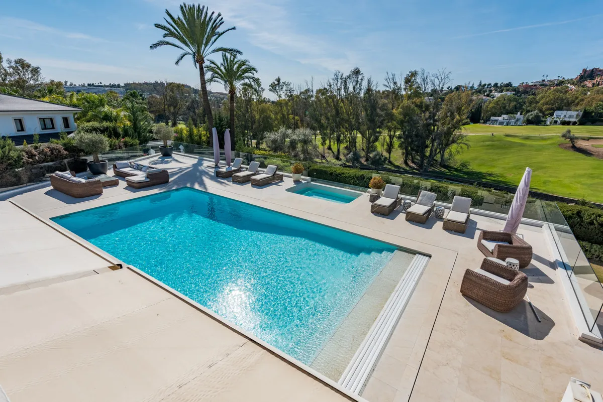 d0578101-5c8e-4ced-bb00-44d3d911a096