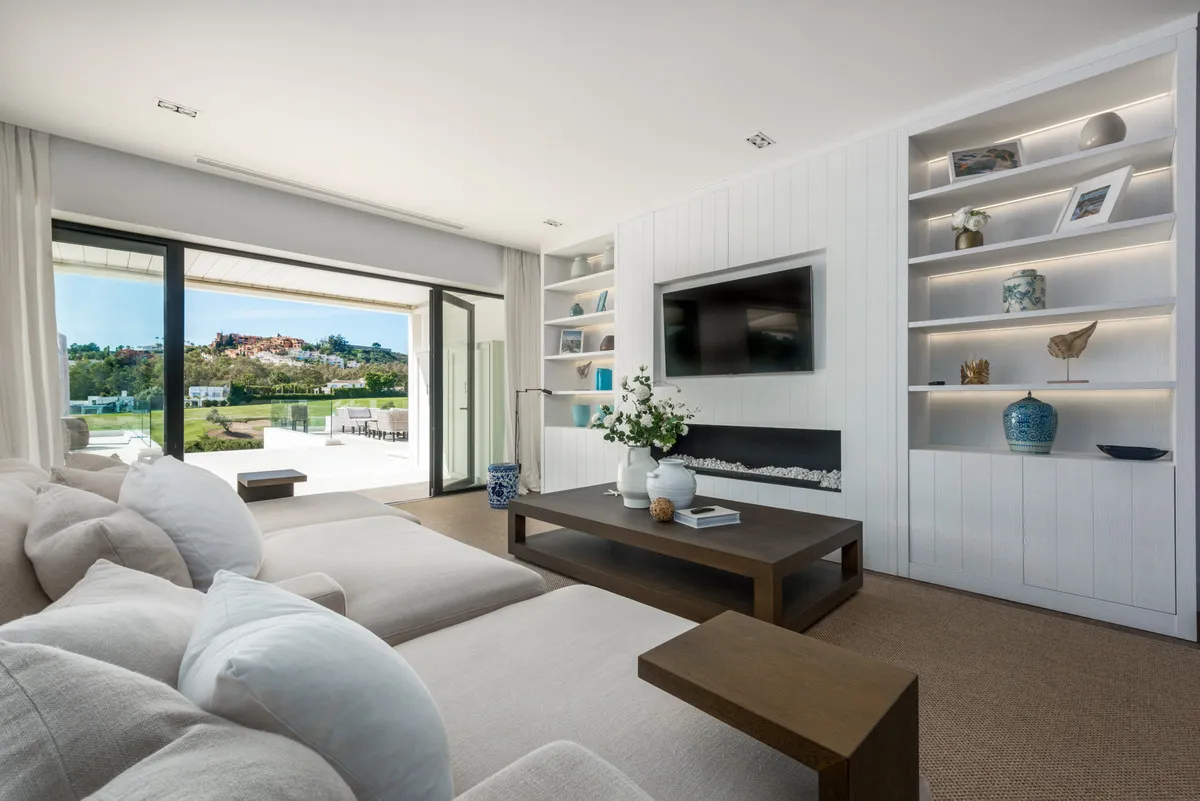 d16afed7-3d44-4826-bbec-fddb83f13734