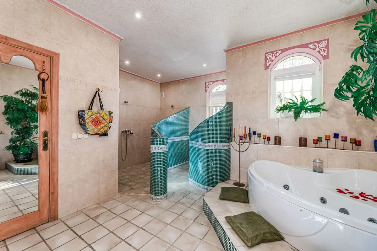 2d009874-b5a2-4df8-abd9-9a289b4262bf